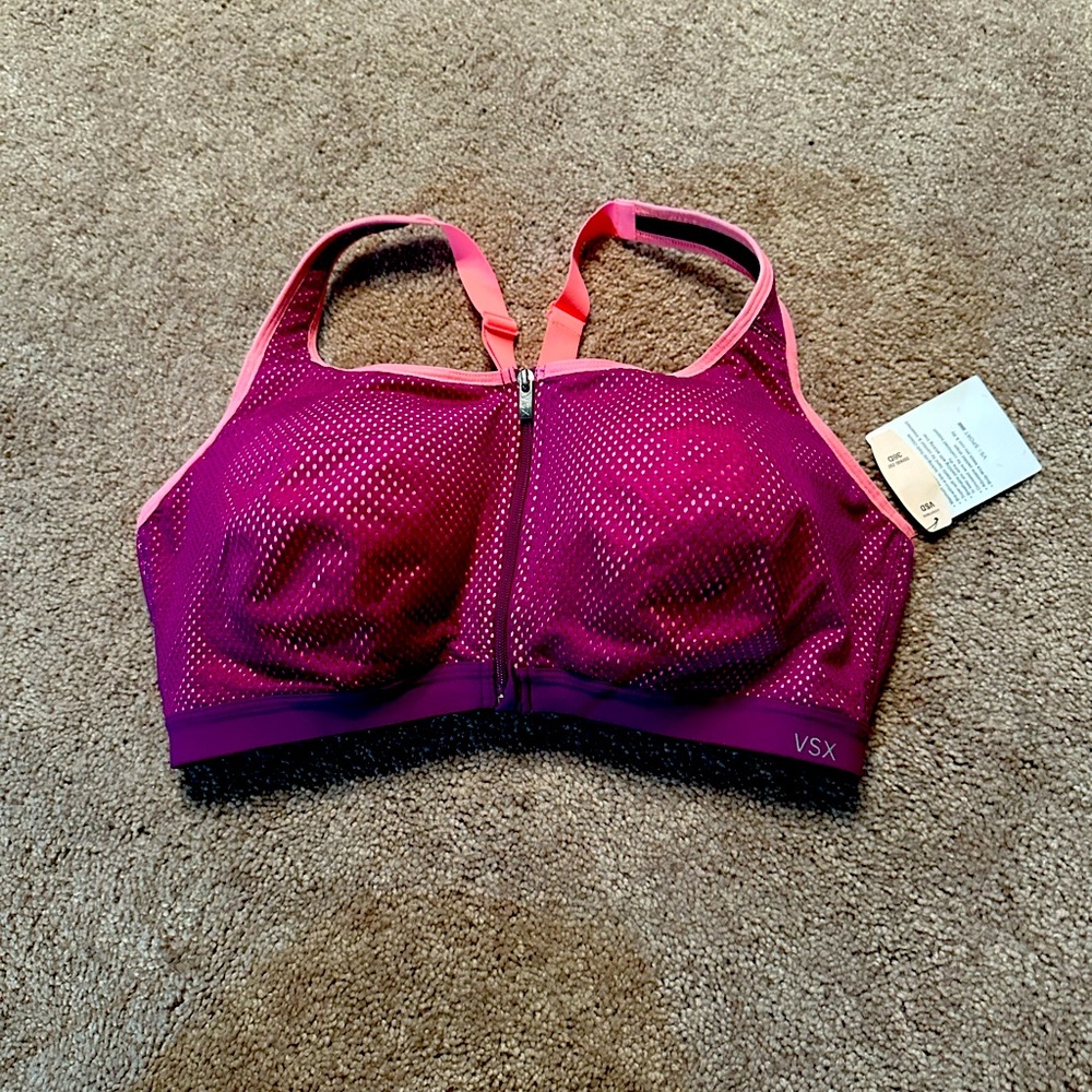 Victoria’s Secret VSX sports bra NWT size  38D